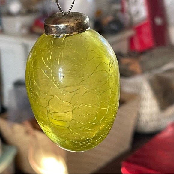 Vintage Crackled Glass Ornament - Picture 3 of 4